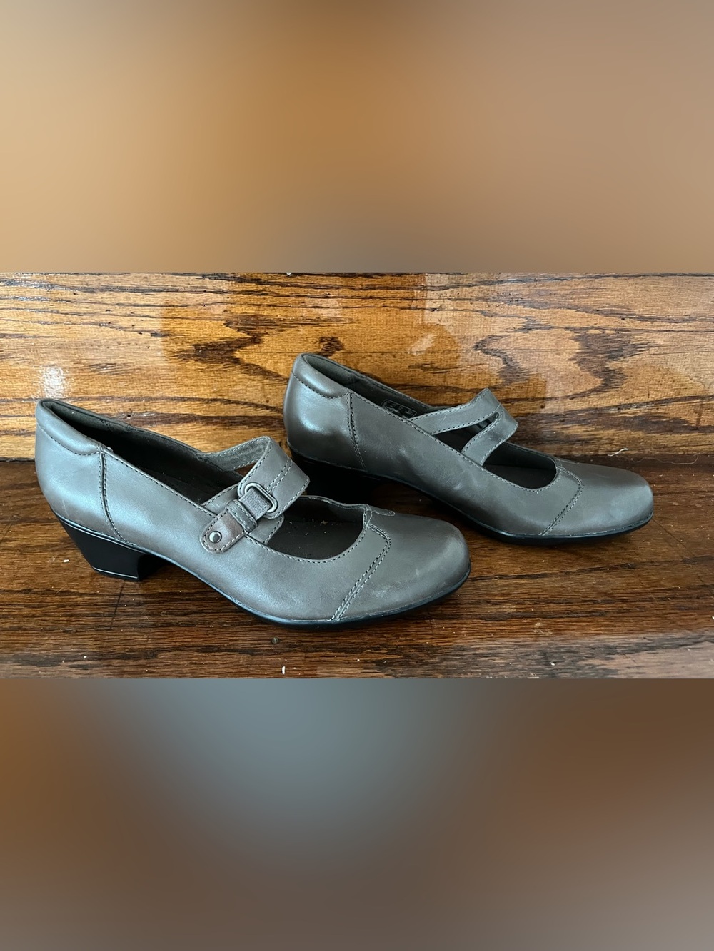 Clarks Ingalls Siene Mary Jane Heels Women’s 7.5M Gray Leather Comfort Shoes NEW